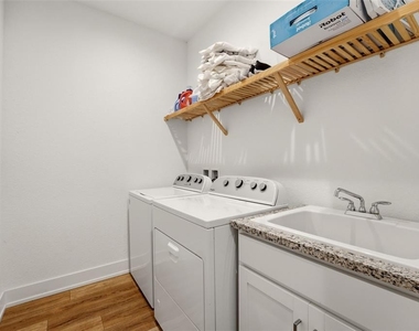 7857 Redonda Loop - Photo Thumbnail 34