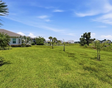 7857 Redonda Loop - Photo Thumbnail 38