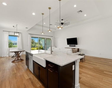 7857 Redonda Loop - Photo Thumbnail 13