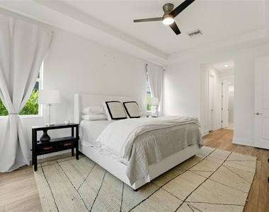 7857 Redonda Loop - Photo Thumbnail 21