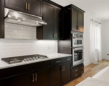 7857 Redonda Loop - Photo Thumbnail 11