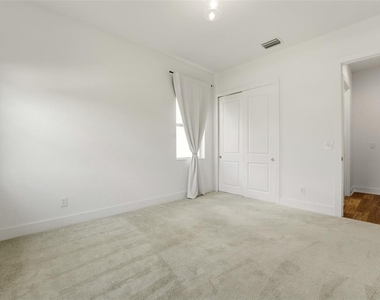 7857 Redonda Loop - Photo Thumbnail 30