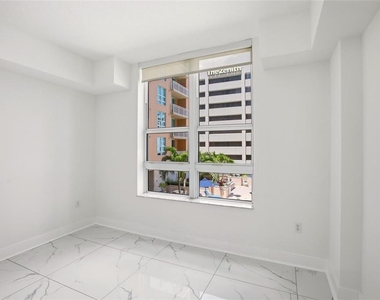 1350 Main Street - Photo Thumbnail 10