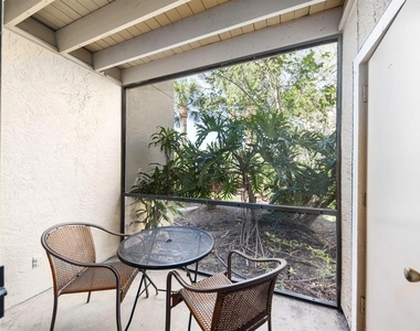 4045 Crockers Lake Boulevard - Photo Thumbnail 12