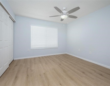 2608 Hidden Lake Drive N - Photo Thumbnail 14