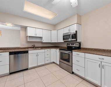 2232 Bahia Vista Street - Photo Thumbnail 6