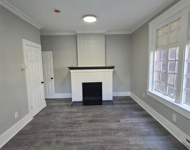 104 N 8th - Photo Thumbnail 1