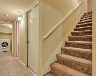 3925 Hueco Valley Drive - Photo Thumbnail 24