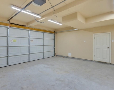3925 Hueco Valley Drive - Photo Thumbnail 27