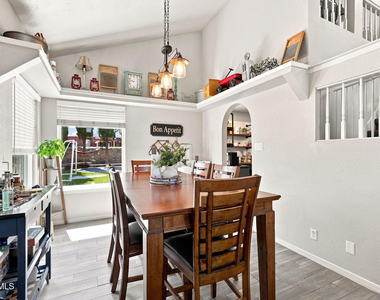 2437 Fletcher Place - Photo Thumbnail 13