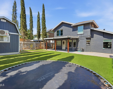 2437 Fletcher Place - Photo Thumbnail 40