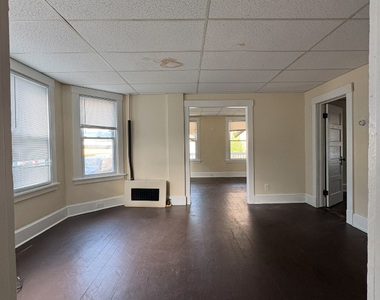 144-146 Montauk Avenue - Photo Thumbnail 7