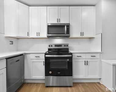 1070 Whitney Avenue - Photo Thumbnail 6