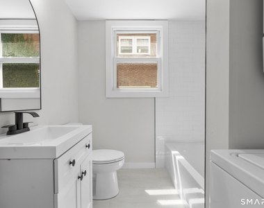 1070 Whitney Avenue - Photo Thumbnail 15