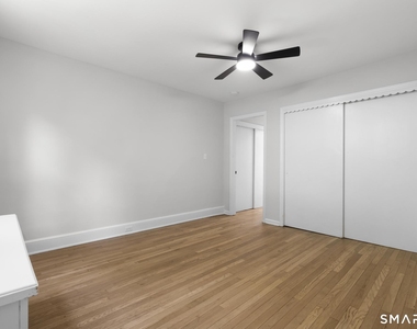 1070 Whitney Avenue - Photo Thumbnail 13