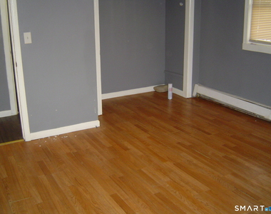 380 Blatchley Avenue - Photo Thumbnail 13