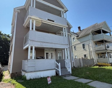 727 East Street - Photo Thumbnail 1