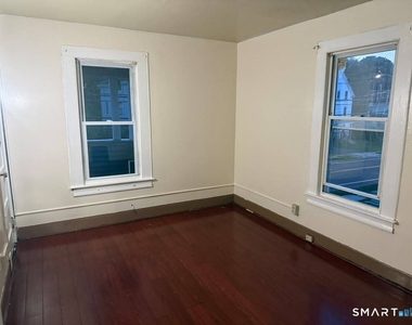 727 East Street - Photo Thumbnail 7