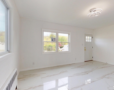 52 Glen Haven Road - Photo Thumbnail 8