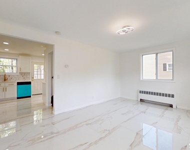 52 Glen Haven Road - Photo Thumbnail 1