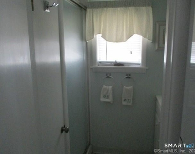 49 Shoreline Drive - Photo Thumbnail 6