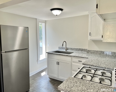 1596 Main Street - Photo Thumbnail 3