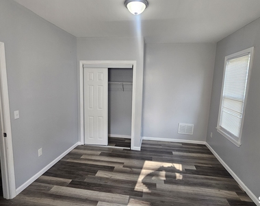 142-144 Adams Street - Photo Thumbnail 7