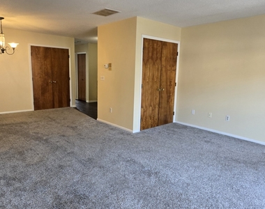 1300 Capitol Avenue - Photo Thumbnail 6