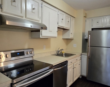 1300 Capitol Avenue - Photo Thumbnail 12