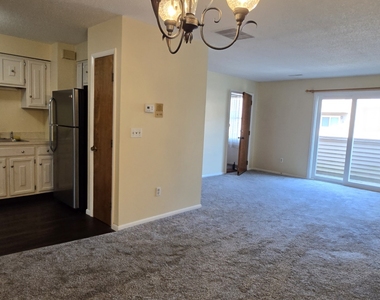 1300 Capitol Avenue - Photo Thumbnail 5