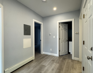 40 Clarks Hill Avenue - Photo Thumbnail 1