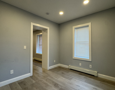 40 Clarks Hill Avenue - Photo Thumbnail 4