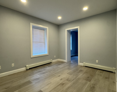 40 Clarks Hill Avenue - Photo Thumbnail 2