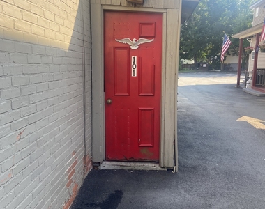 101 Poquonock Avenue - Photo Thumbnail 4