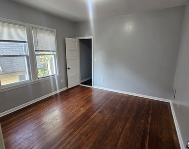 142-144 Adams Street - Photo Thumbnail 10