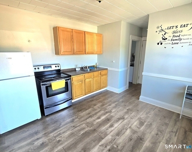 233 White Street - Photo Thumbnail 1