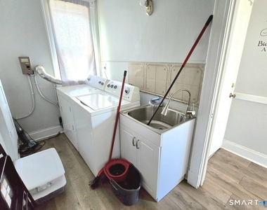 233 White Street - Photo Thumbnail 11