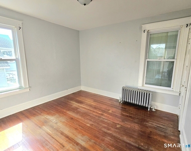 233 White Street - Photo Thumbnail 8