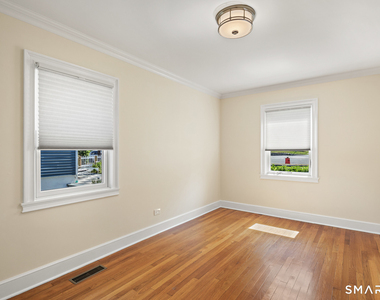 106 Henry Street - Photo Thumbnail 16