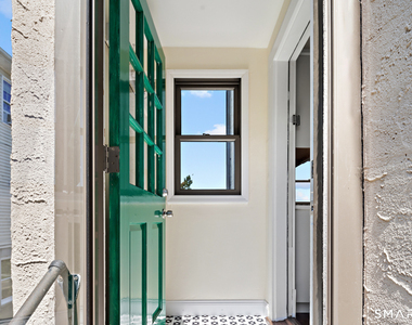 106 Henry Street - Photo Thumbnail 2