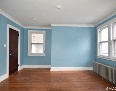 214 Quaker Lane - Photo Thumbnail 9