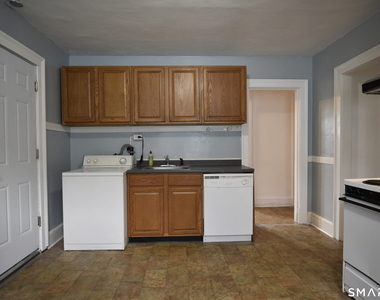 214 Quaker Lane - Photo Thumbnail 2