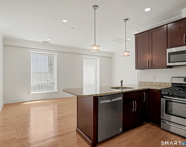 485 Summer Street - Photo Thumbnail 6