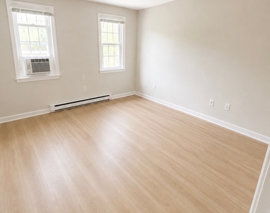 239 Old Farms Road - Photo Thumbnail 5