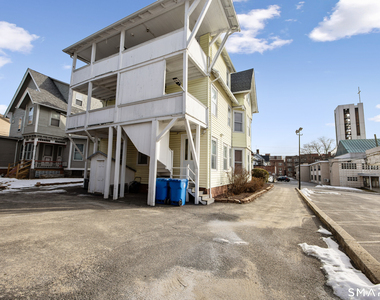 21 Holmes Avenue - Photo Thumbnail 7