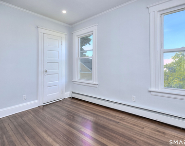 2029 Kings Highway - Photo Thumbnail 13
