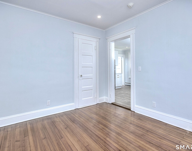2029 Kings Highway - Photo Thumbnail 16