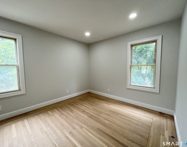 82 Howard Avenue - Photo Thumbnail 8