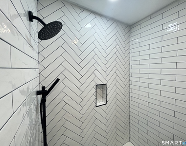 82 Howard Avenue - Photo Thumbnail 13