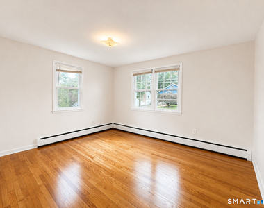 46 Myron Avenue - Photo Thumbnail 3
